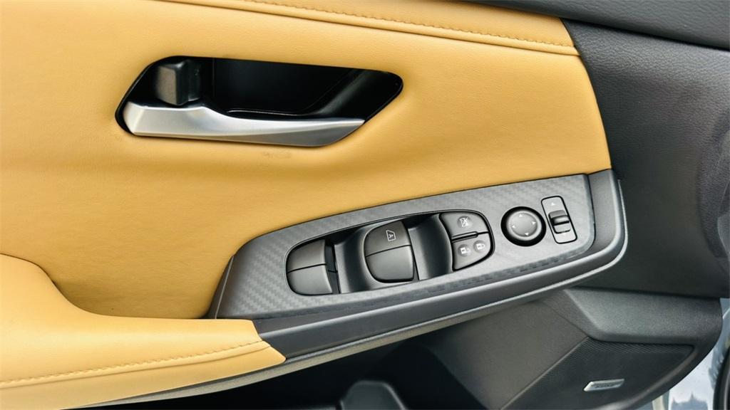 new 2025 Nissan Sentra car, priced at $25,921