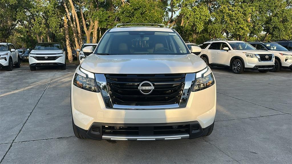 new 2025 Nissan Pathfinder car, priced at $47,003