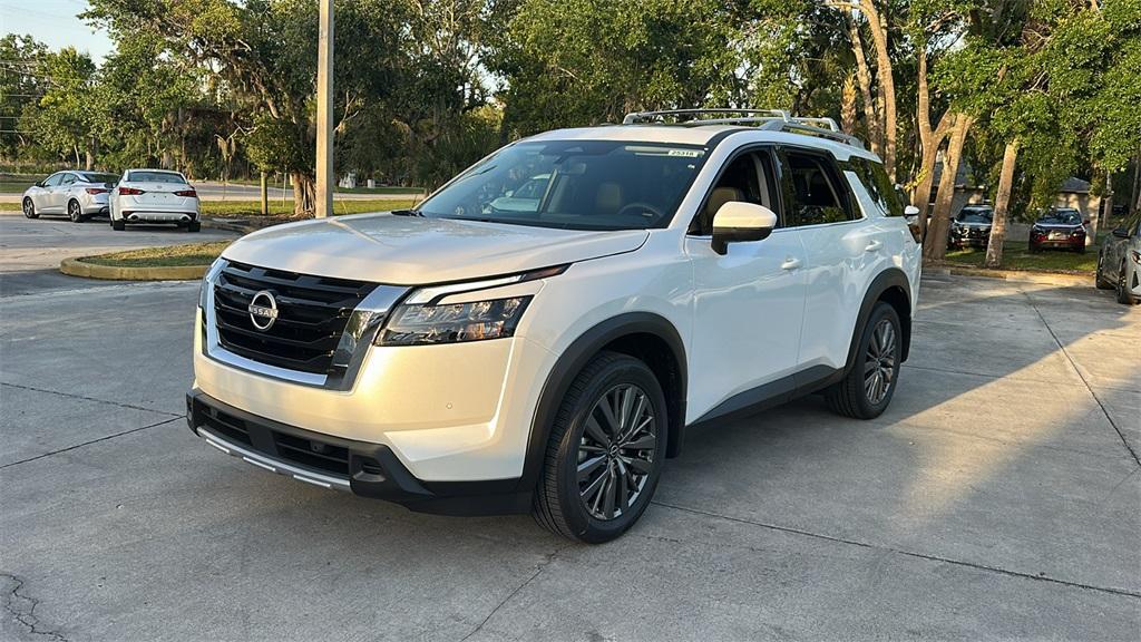 new 2025 Nissan Pathfinder car, priced at $47,003