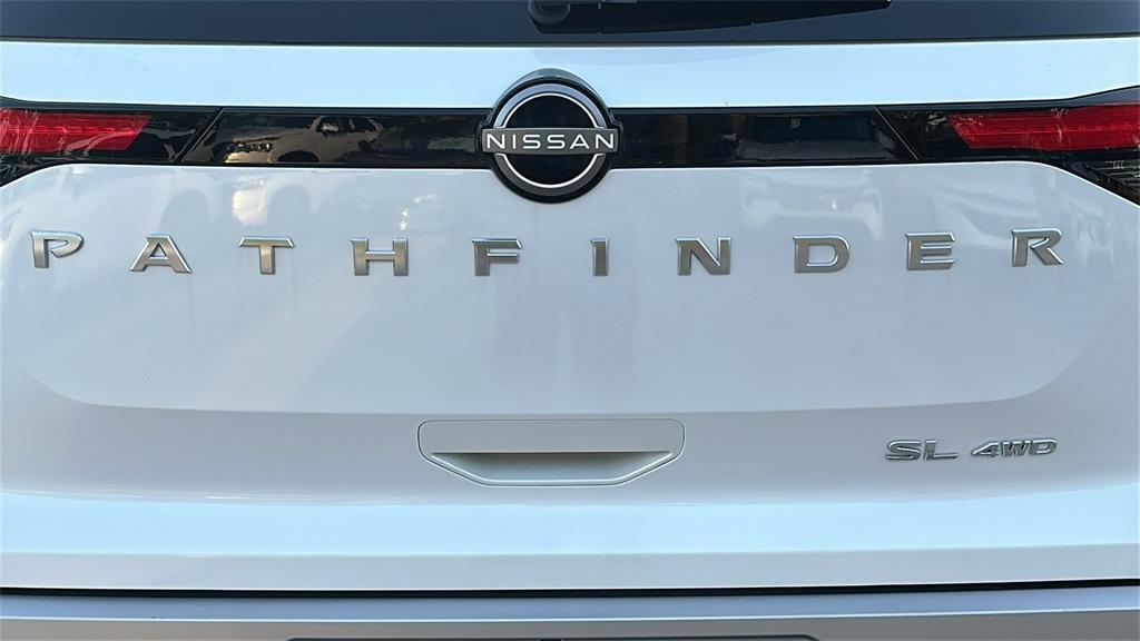 new 2025 Nissan Pathfinder car, priced at $47,003
