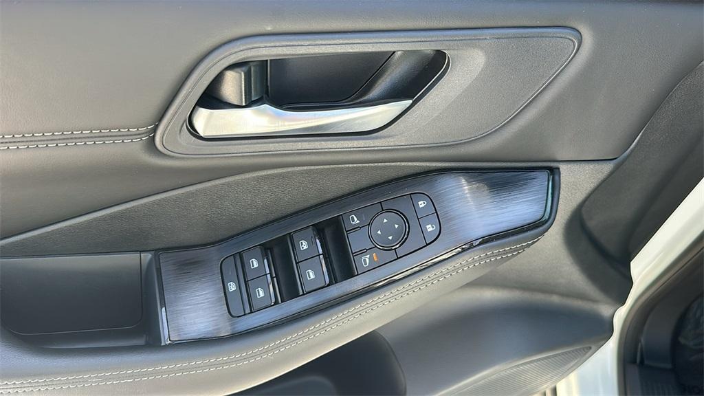 used 2023 Nissan Rogue car, priced at $21,988