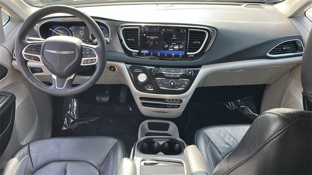 used 2022 Chrysler Pacifica car, priced at $18,971