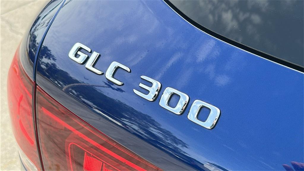 used 2020 Mercedes-Benz GLC 300 car, priced at $22,500