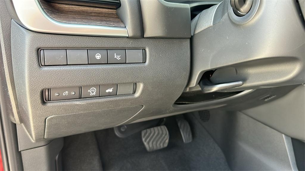 new 2025 Nissan Rogue car, priced at $43,354