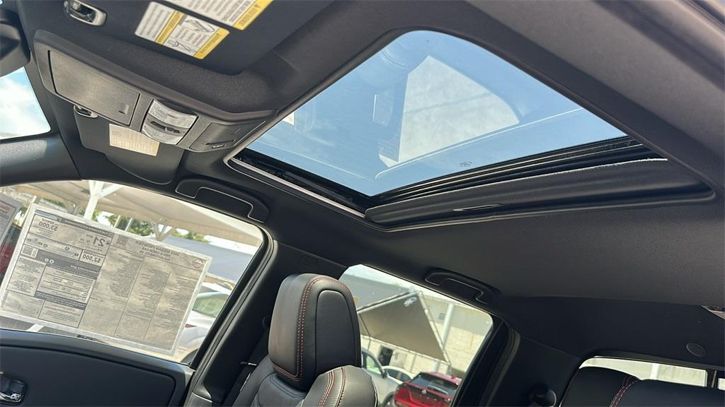 new 2025 Nissan Frontier car, priced at $41,382