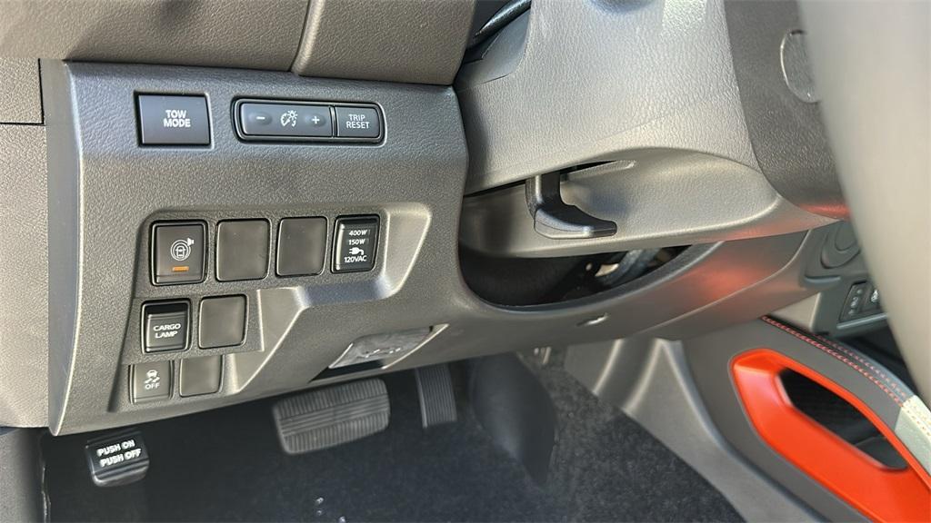 new 2025 Nissan Frontier car, priced at $41,382