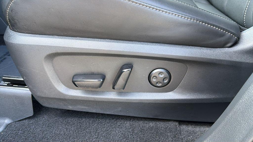 used 2025 INFINITI QX60 car, priced at $40,750