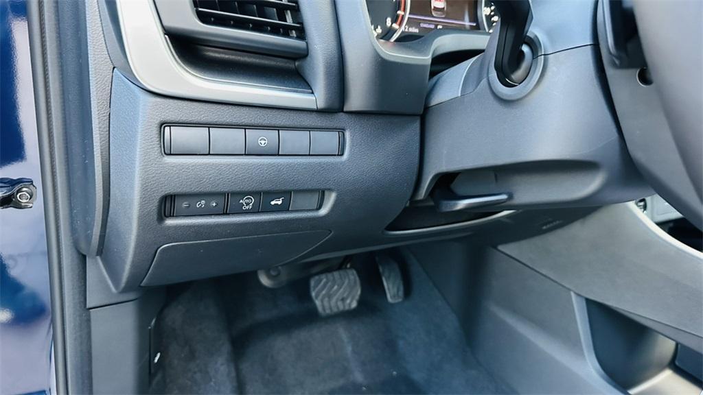 new 2025 Nissan Rogue car, priced at $32,521