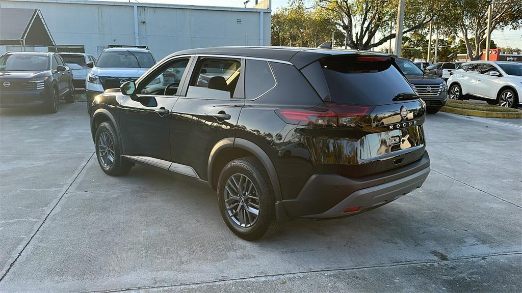 used 2022 Nissan Rogue car, priced at $21,899