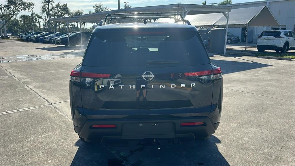 new 2025 Nissan Pathfinder car, priced at $39,081