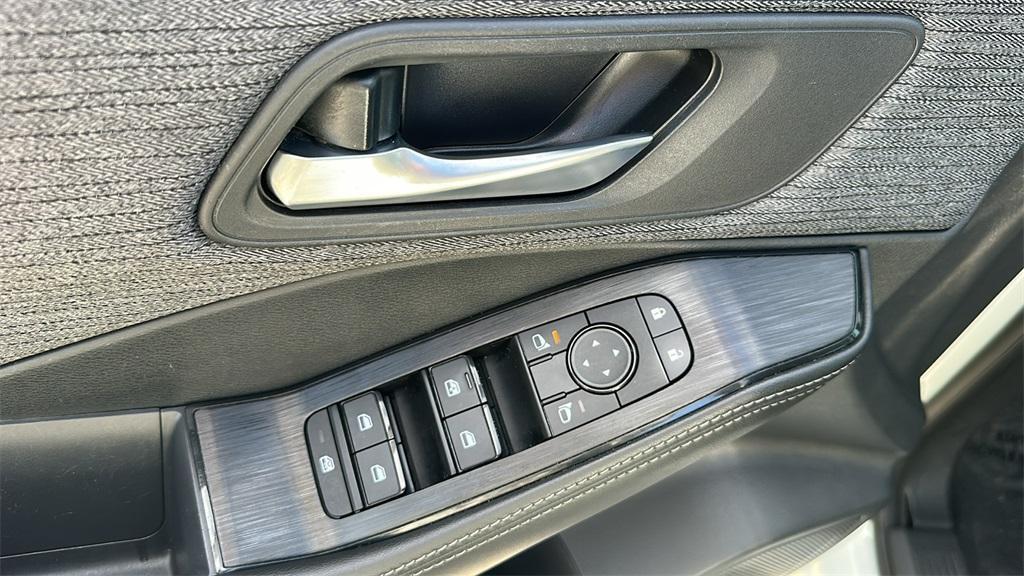 used 2021 Nissan Rogue car, priced at $17,888