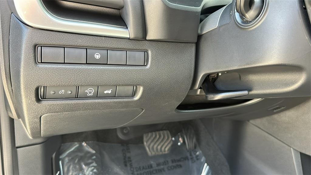 used 2024 Nissan Rogue car, priced at $24,988