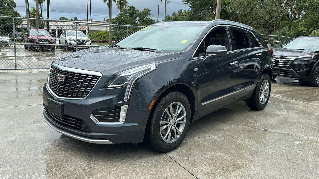 used 2023 Cadillac XT5 car, priced at $26,977