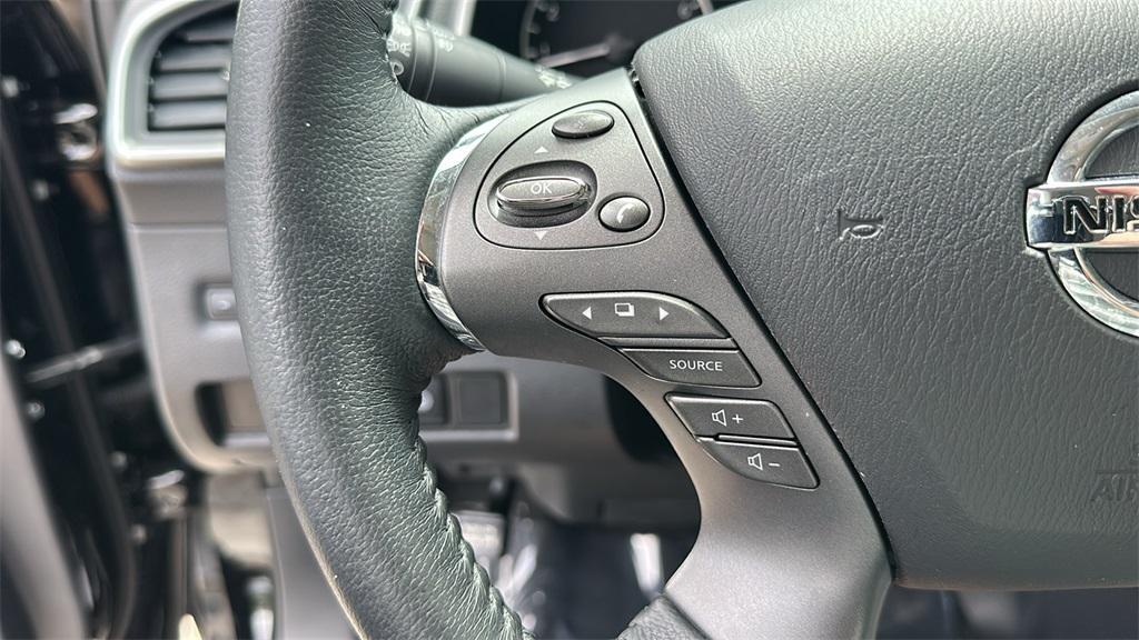 used 2022 Nissan Murano car, priced at $20,000