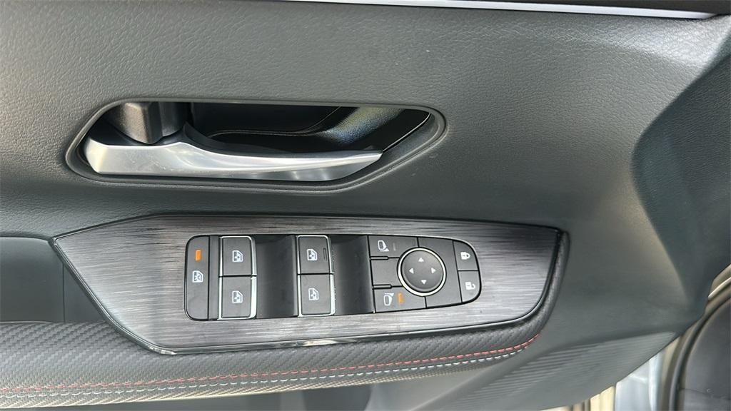 new 2025 Nissan Kicks car, priced at $29,610