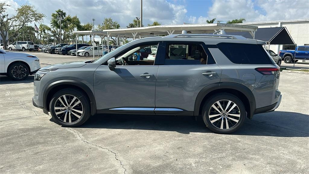 new 2025 Nissan Pathfinder car, priced at $51,828