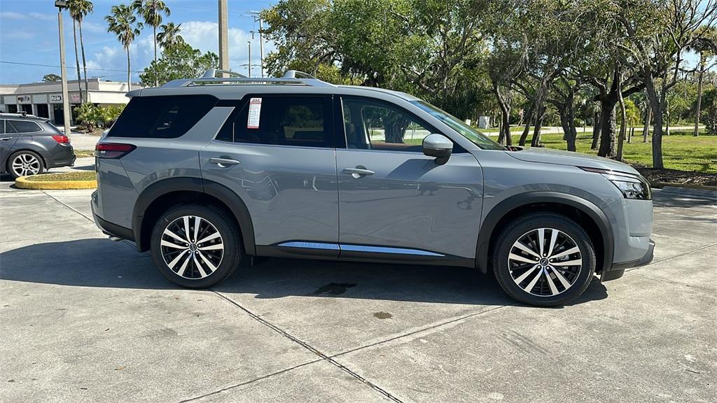 new 2025 Nissan Pathfinder car, priced at $51,828