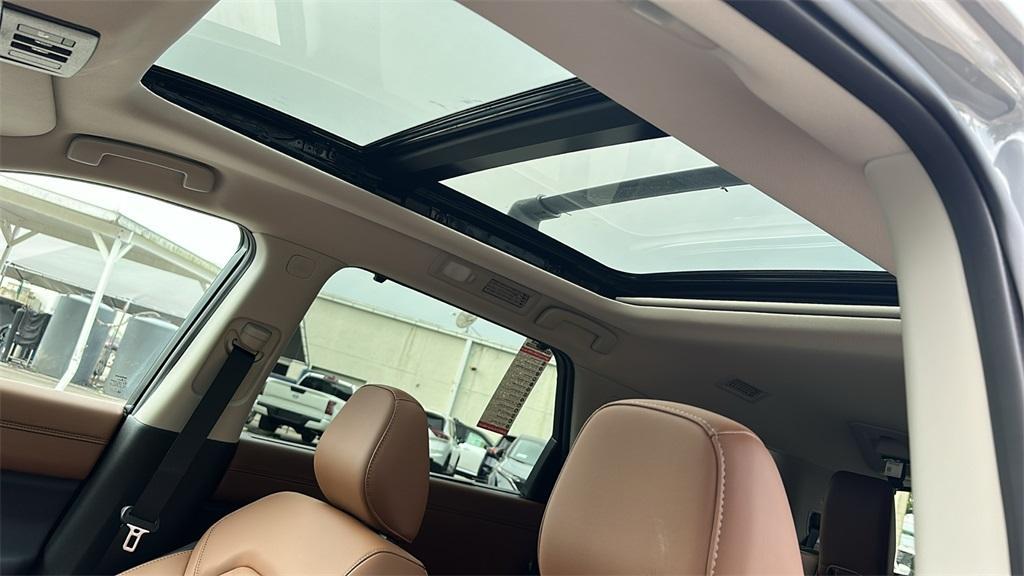 new 2025 Nissan Pathfinder car, priced at $48,972