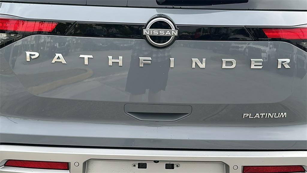 new 2025 Nissan Pathfinder car, priced at $48,972