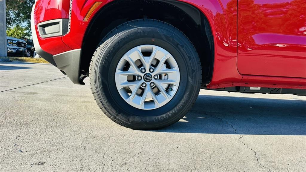new 2025 Nissan Frontier car, priced at $32,702