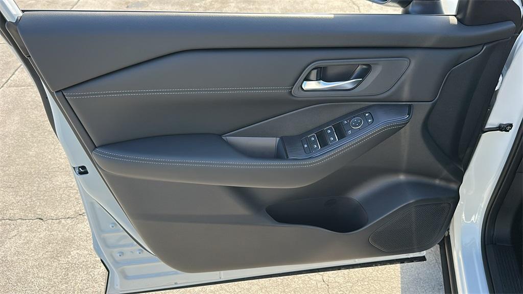 new 2025 Nissan Rogue car, priced at $37,465