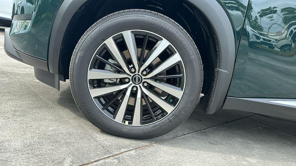 used 2025 Nissan Pathfinder car, priced at $41,999