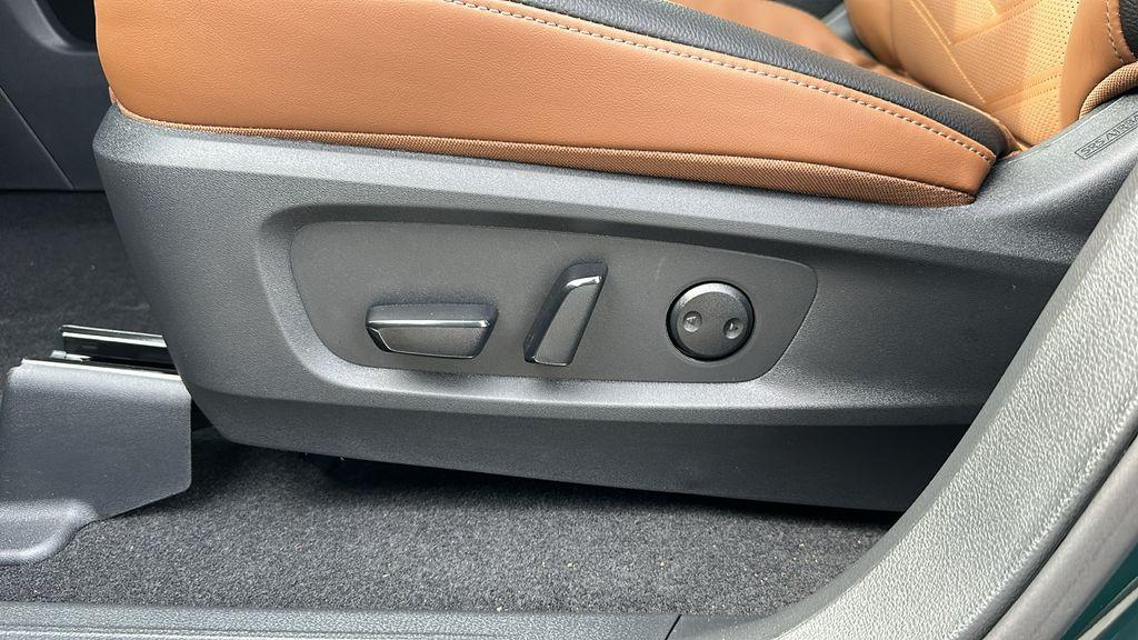 used 2025 Nissan Pathfinder car, priced at $41,999