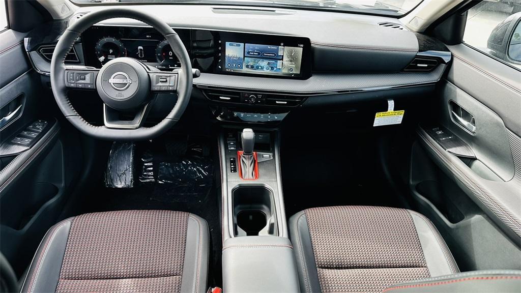 new 2025 Nissan Kicks car, priced at $27,989