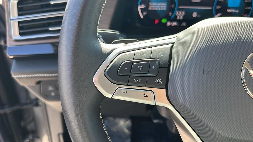 used 2024 Volkswagen Atlas car, priced at $30,000