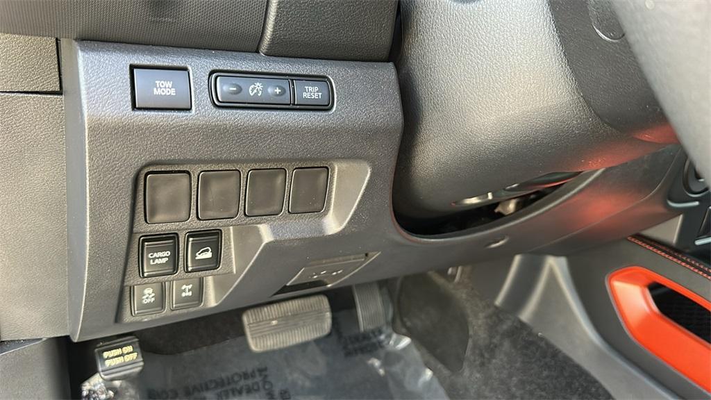 used 2022 Nissan Frontier car, priced at $35,000