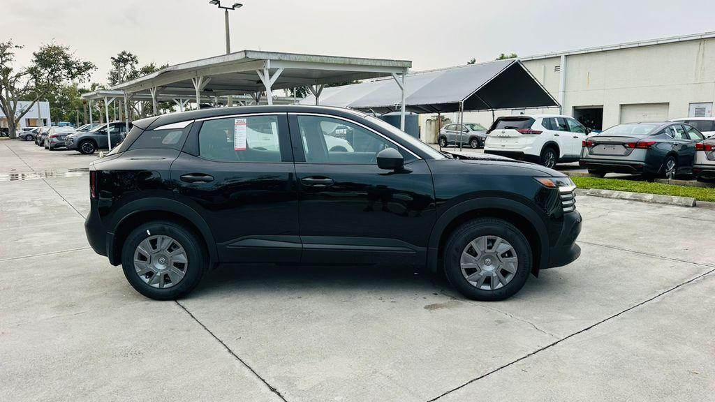 new 2025 Nissan Kicks car, priced at $22,302