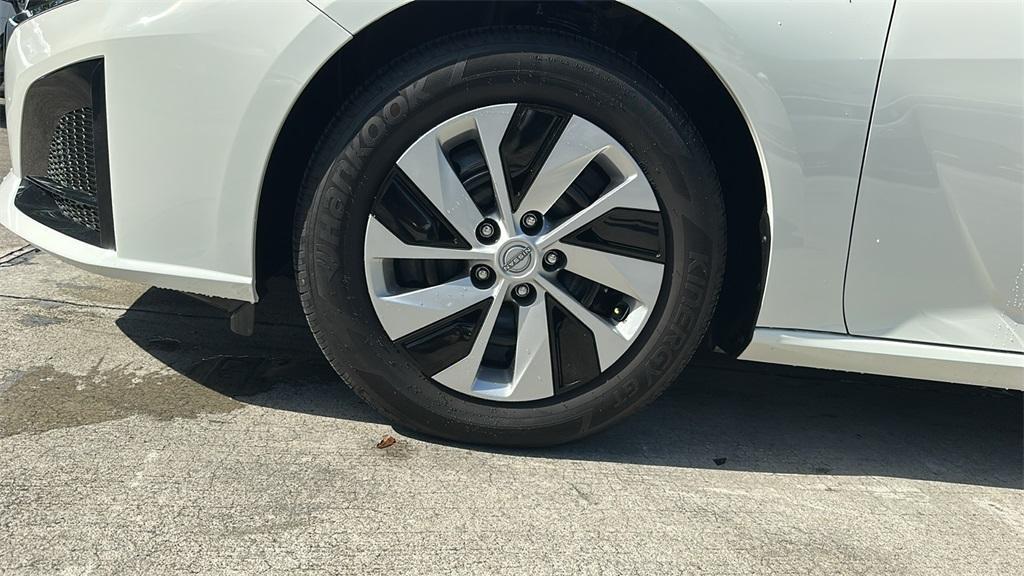 used 2025 Nissan Altima car, priced at $22,500