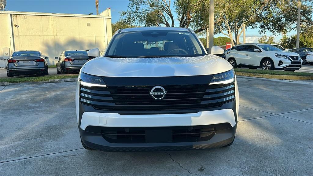 new 2025 Nissan Kicks car, priced at $24,918