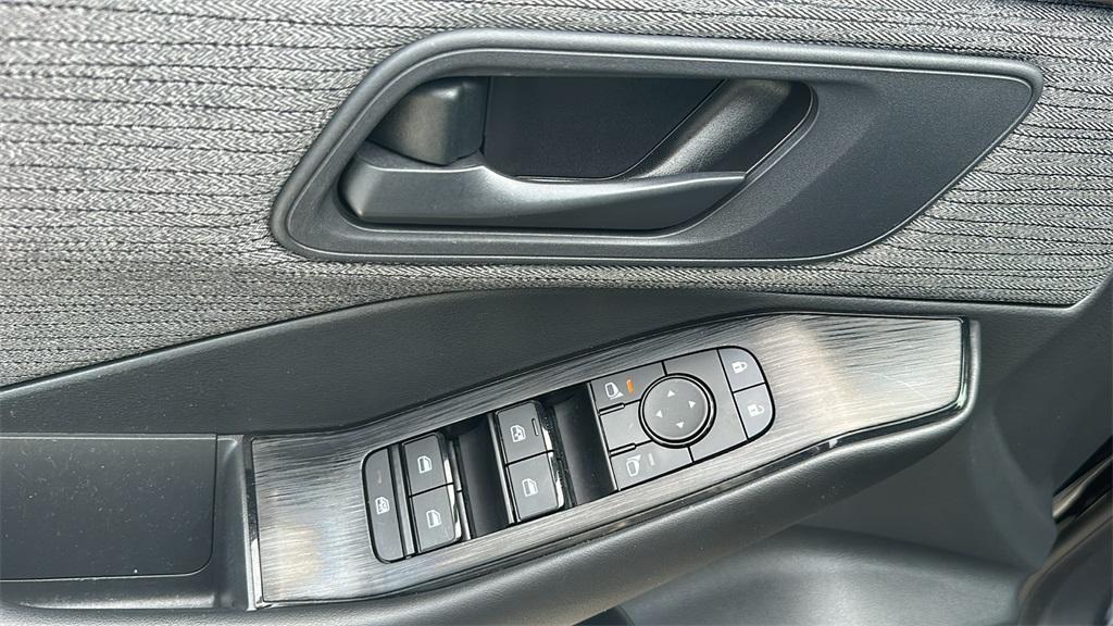 used 2023 Nissan Rogue car, priced at $19,300