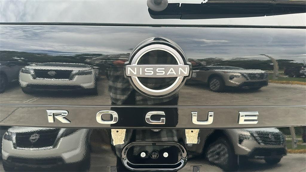 used 2023 Nissan Rogue car, priced at $19,300