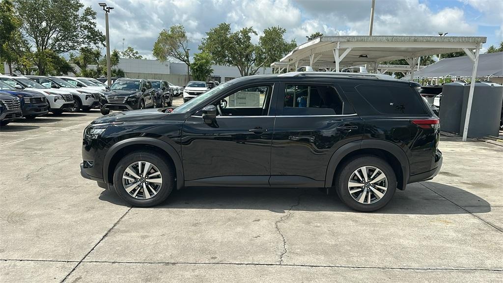 new 2025 Nissan Pathfinder car, priced at $42,121