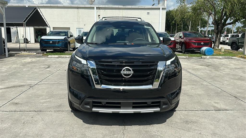 new 2025 Nissan Pathfinder car, priced at $42,121