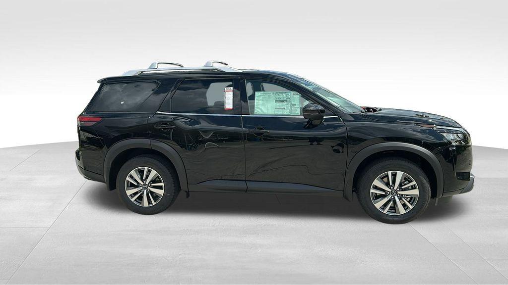 new 2025 Nissan Pathfinder car, priced at $35,921