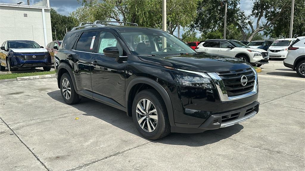 new 2025 Nissan Pathfinder car, priced at $42,121