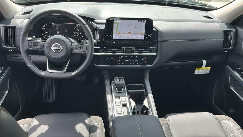 new 2025 Nissan Pathfinder car, priced at $35,921