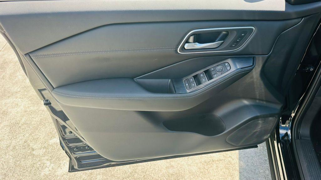 new 2025 Nissan Rogue car, priced at $36,056