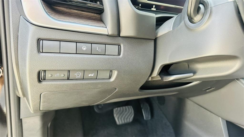 new 2025 Nissan Rogue car, priced at $37,472