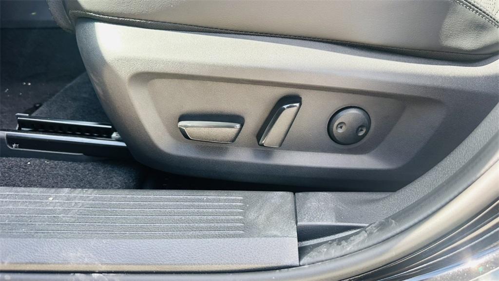 new 2025 Nissan Rogue car, priced at $37,472