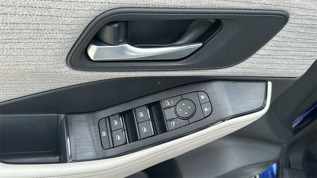 used 2021 Nissan Rogue car, priced at $20,488