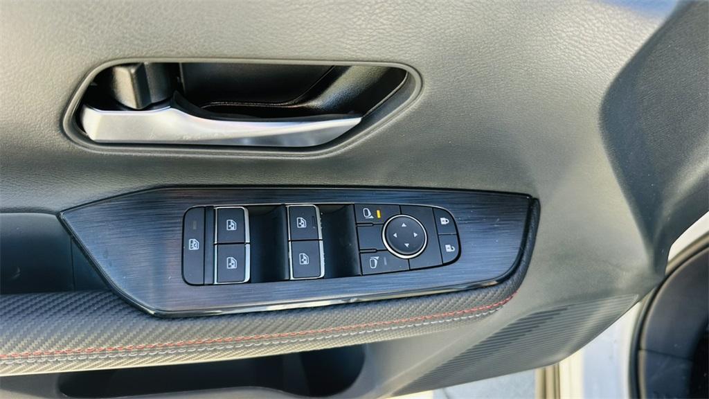 new 2025 Nissan Kicks car, priced at $27,825