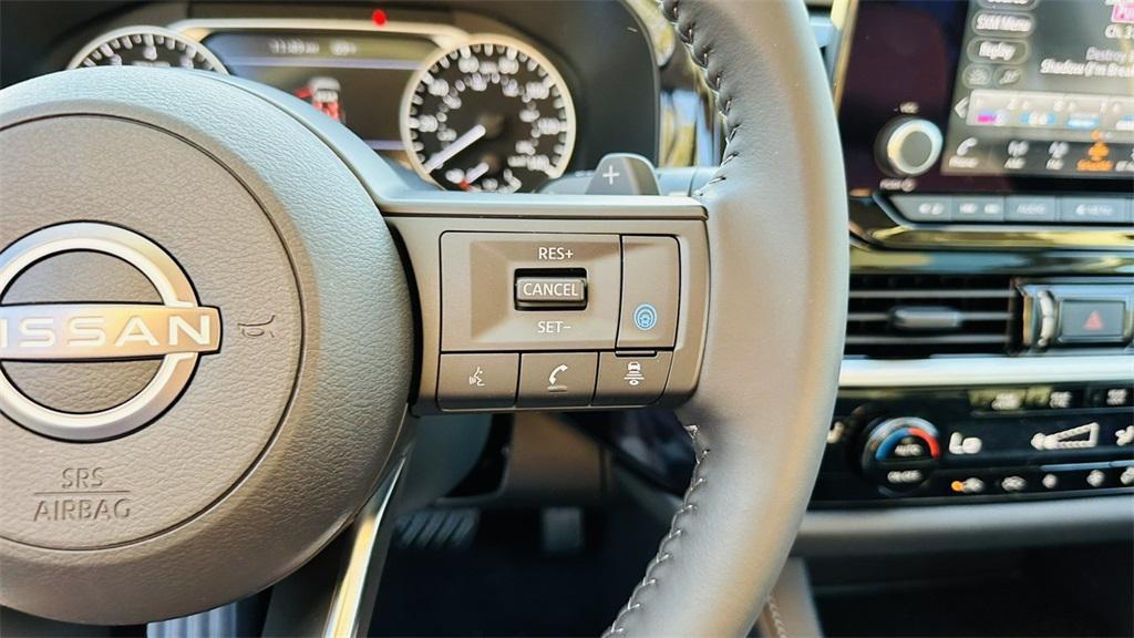 new 2025 Nissan Pathfinder car, priced at $39,970