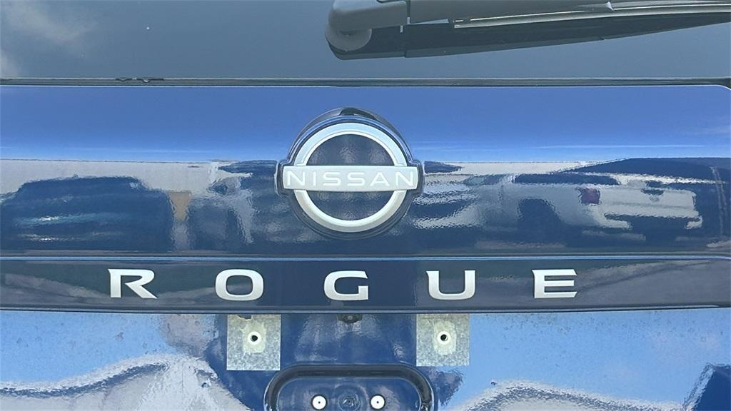 new 2025 Nissan Rogue car, priced at $35,674