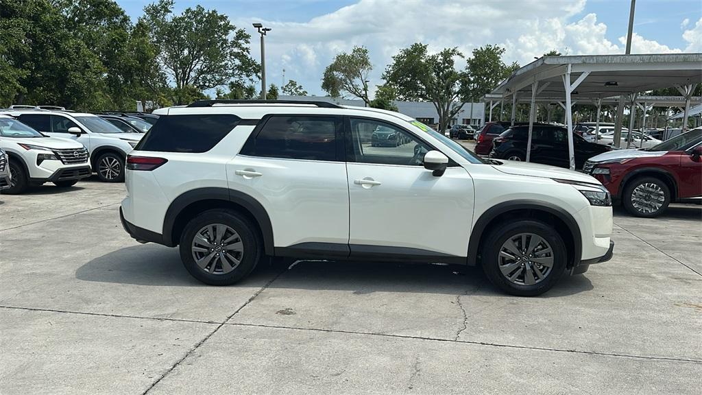 used 2024 Nissan Pathfinder car, priced at $30,500