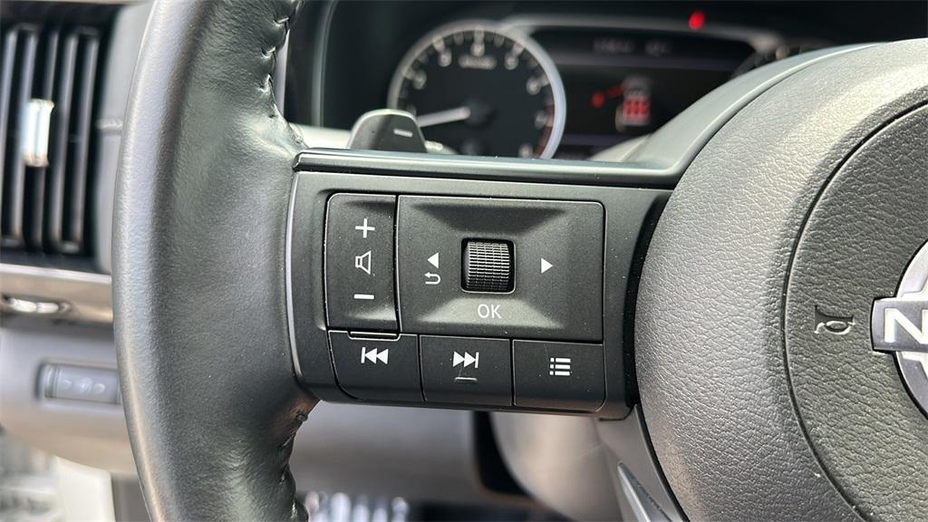 used 2024 Nissan Pathfinder car, priced at $30,500