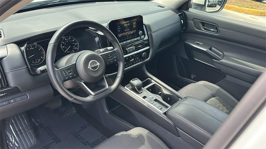 used 2024 Nissan Pathfinder car, priced at $30,500